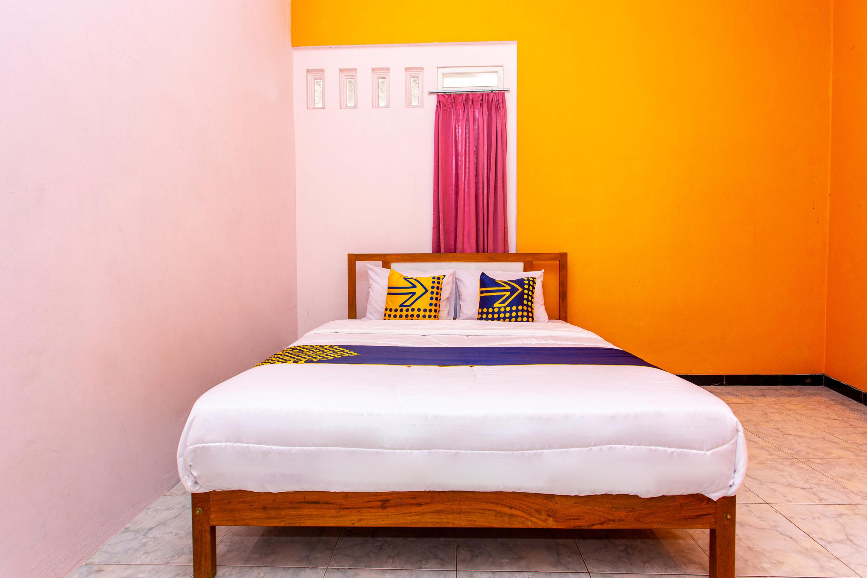 Spot On 2697 Homy House Hotel Semarang Exterior foto