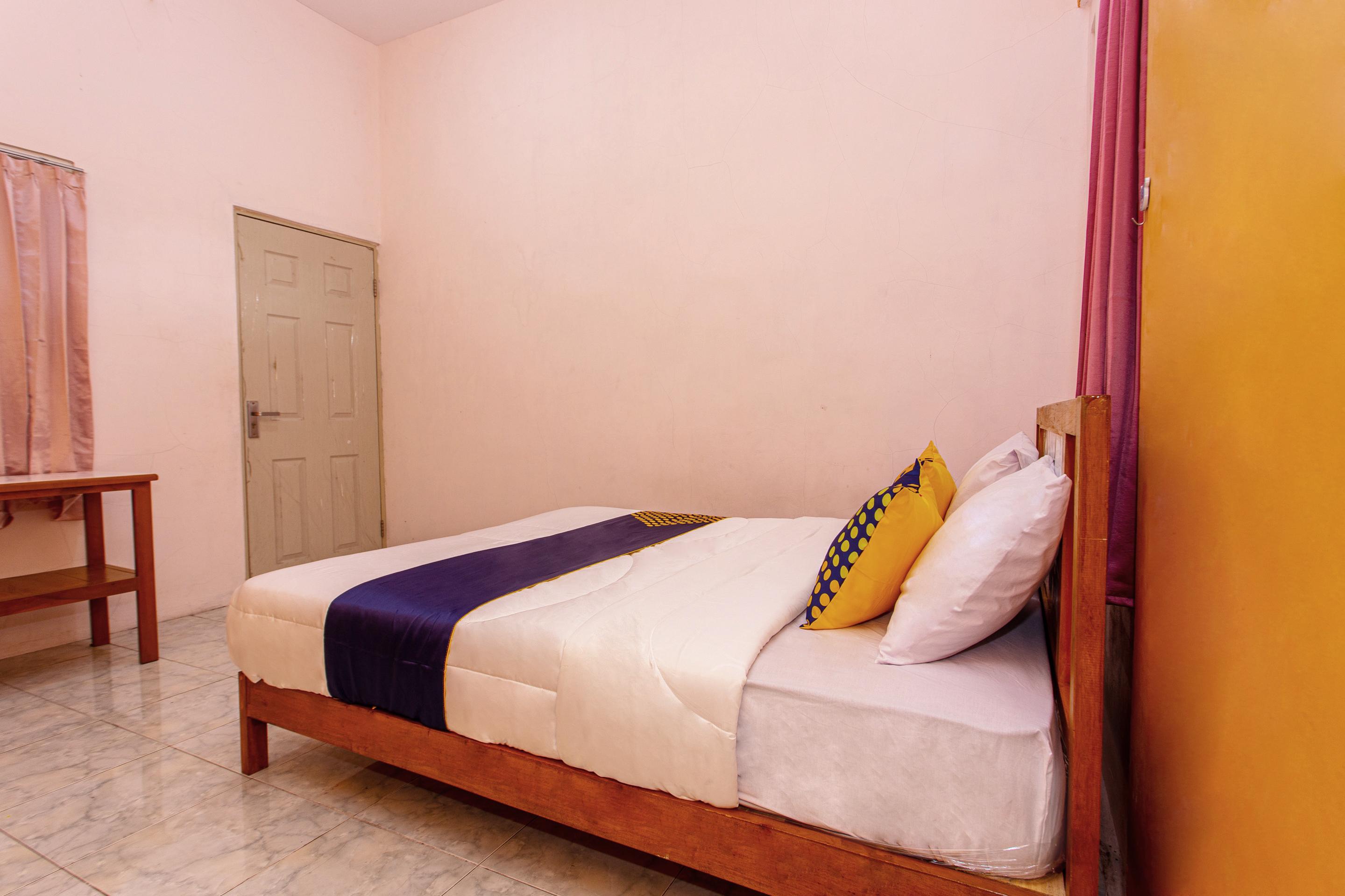 Spot On 2697 Homy House Hotel Semarang Exterior foto