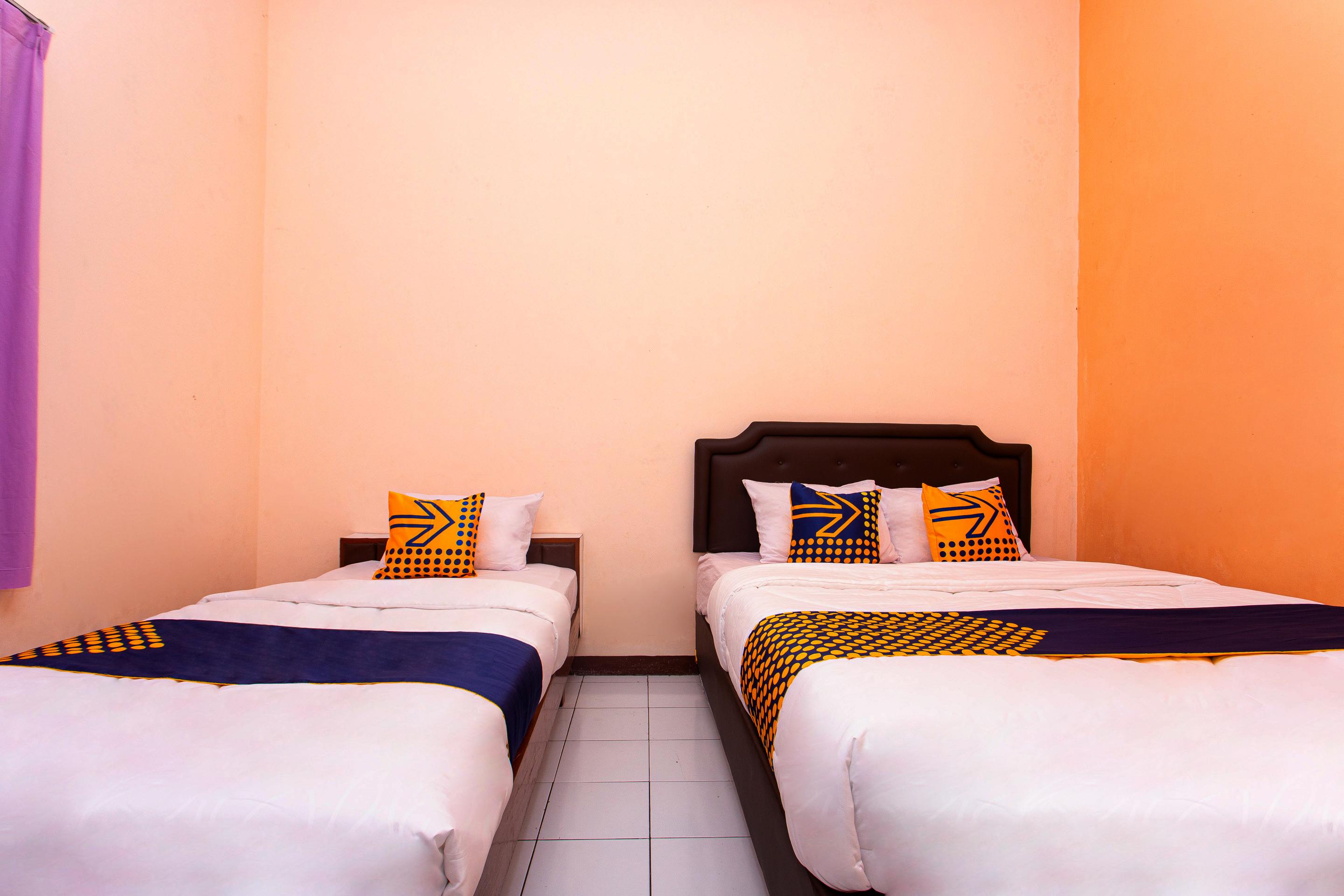 Spot On 2697 Homy House Hotel Semarang Exterior foto